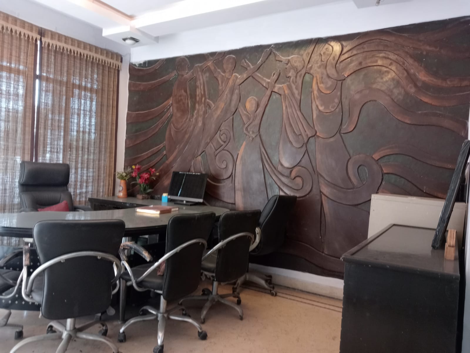 Office Space For Rent in Vibhuti Khand