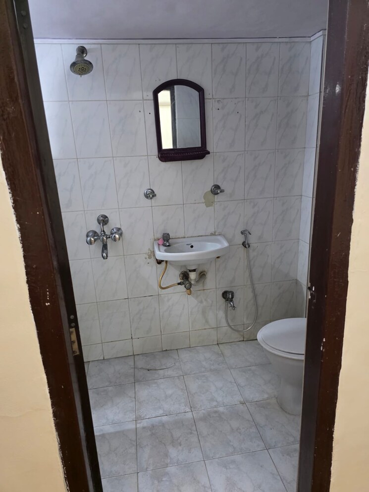 Bathroom, gorai-shree-om-chs 2 Bedroom 650 Sq.Ft. Apartment In Gorai Mumbai 9096823