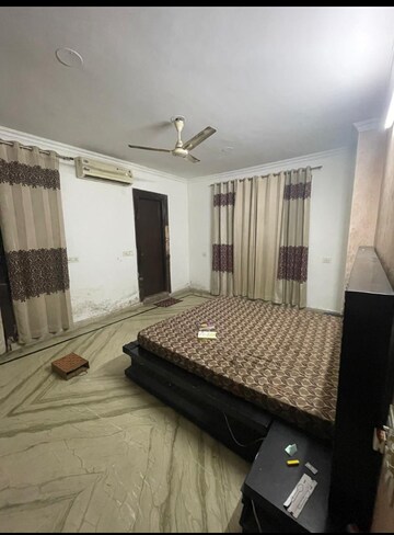 Bedroom in 3 BHK Apartment at Partap Builder Floors, Uttam Nagar – for Rent