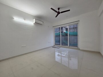 Bedroom in 3 BHK Apartment at Soham Crystal Spires, Ghodbunder Road – for Rent