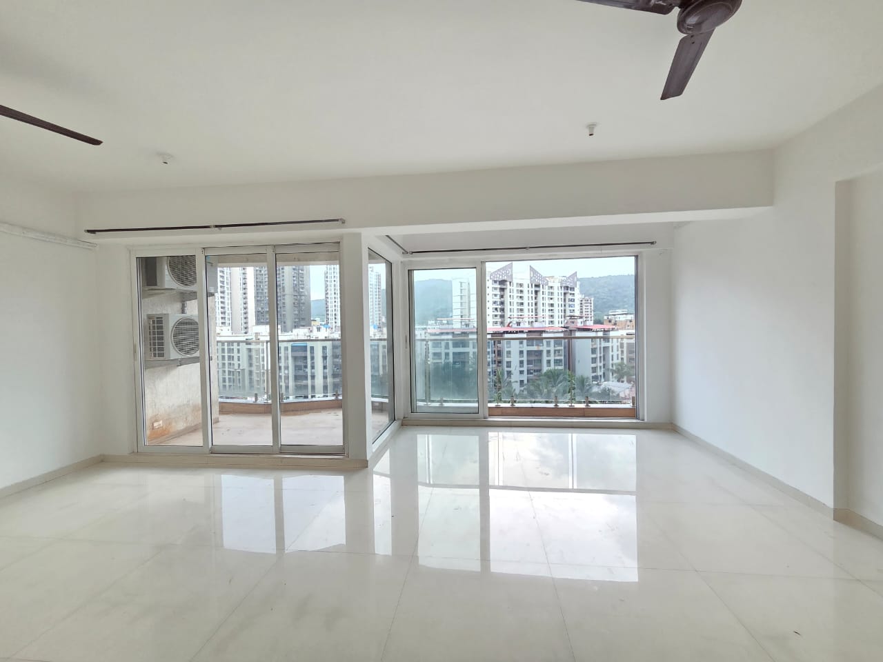 3 BHK + Pooja Room Apartment For Rent in Soham Crystal Spires