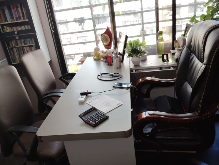 Team Area, goyal-trade-center Commercial Office Space 510 Sq.Ft. In Borivali East Mumbai 9096831