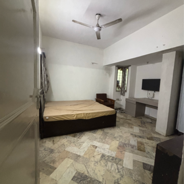 Room in 1 BHK Builder Floor at Saket – for Rent