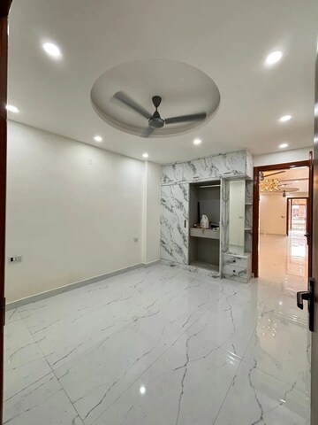 Bathroom in 4 BHK Builder Floor at The Vegas, Sector 16b Dwarka – for Sale