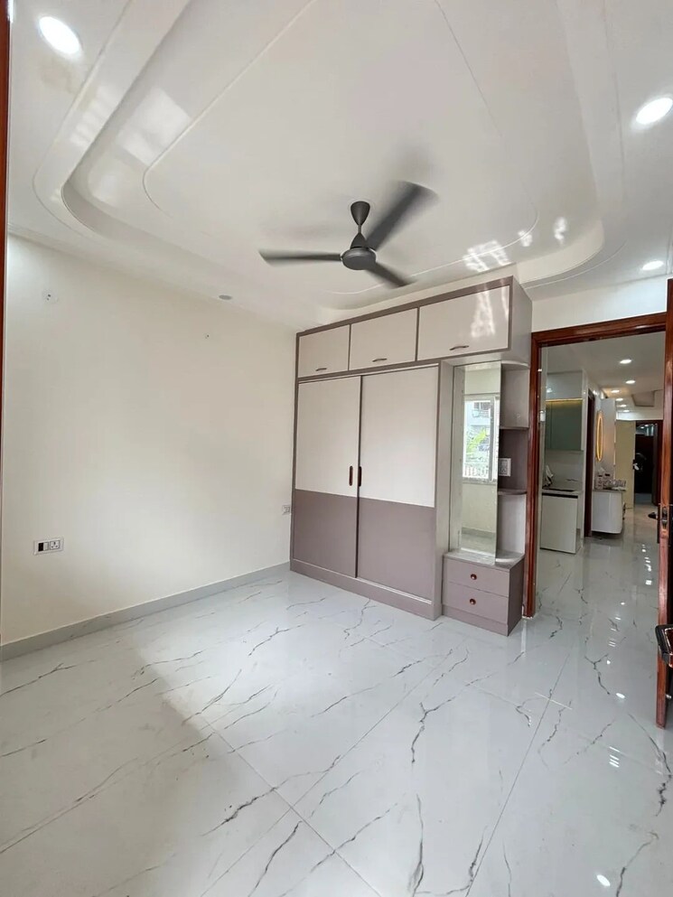 Room, the-vegas 4 Bedroom 1441 Sq.Ft. Builder Floor In Sector 16b Dwarka Delhi 9096891