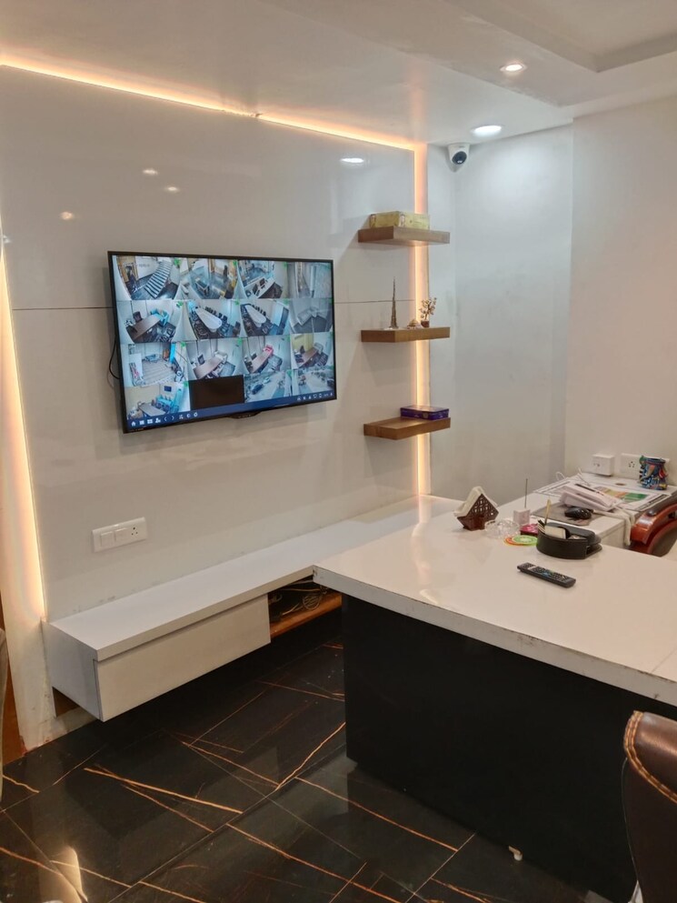 undefined, vibhuti khand Commercial Office Space 3000 Sq.Ft. In Vibhuti Khand Lucknow 9096894