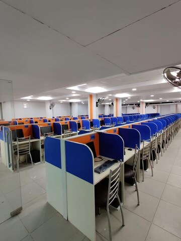  Office Space For Rent in Vibhuti Khand