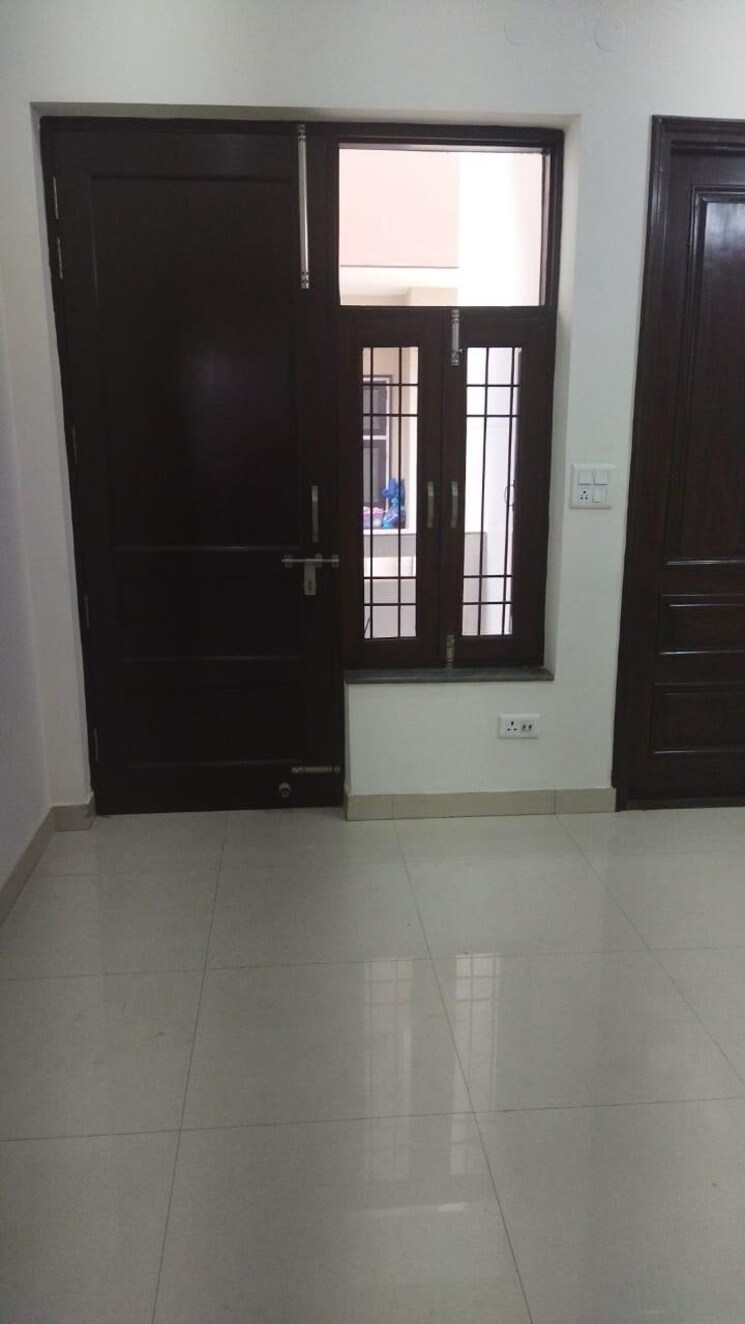 Room, aez-aloha 2 Bedroom 200 Sq.Ft. Builder Floor In Sector 57 Gurgaon 9096918