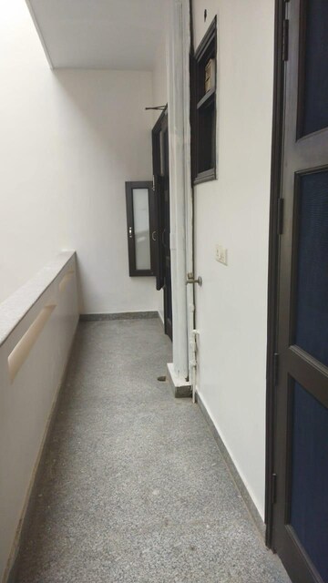 Building Lobby in 2 BHK Builder Floor at AEZ Aloha, Sector 57 – for Rent