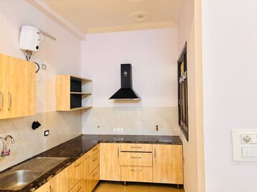 Kitchen in 2 BHK Independent House at Gomti Nagar – for Rent