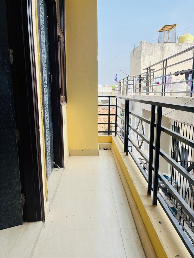 Balcony, saket 2 Bedroom 800 Sq.Ft. Builder Floor In Saket Delhi 9096927