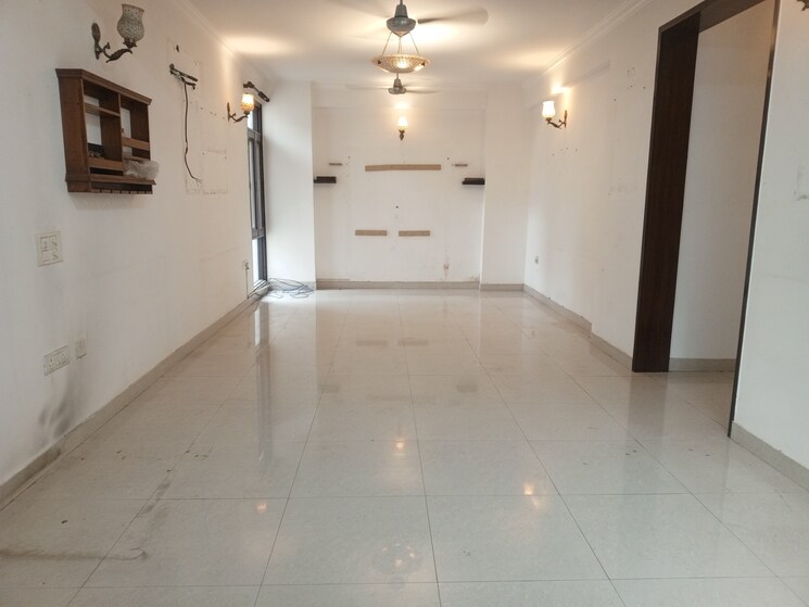 Bathroom, abhinandan-cghs 4 Bedroom 2450 Sq.Ft. Apartment In Sector 51 Gurgaon 9096941