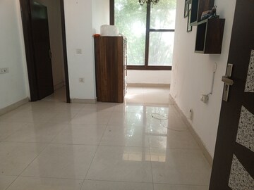 Room in 4 BHK Apartment at Abhinandan CGHS, Sector 51 – for Rent