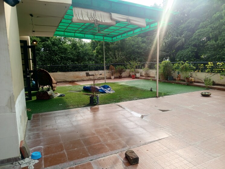 Garden, abhinandan-cghs 4 Bedroom 2450 Sq.Ft. Apartment In Sector 51 Gurgaon 9096941