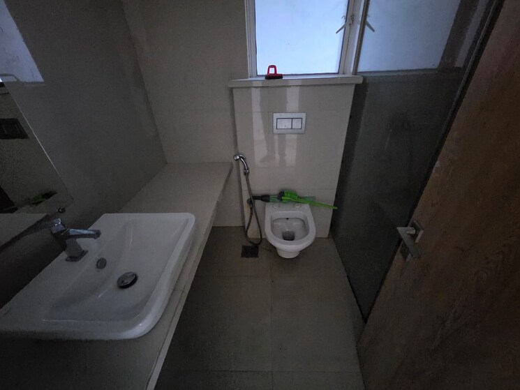 Bathroom, soham-crystal-spires 3 Bedroom 1800 Sq.Ft. Apartment In Ghodbunder Road Thane 9096932