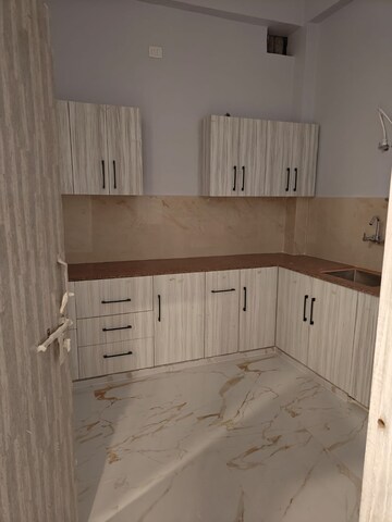 Kitchen in 2 BHK Independent House at Gomti Nagar – for Rent