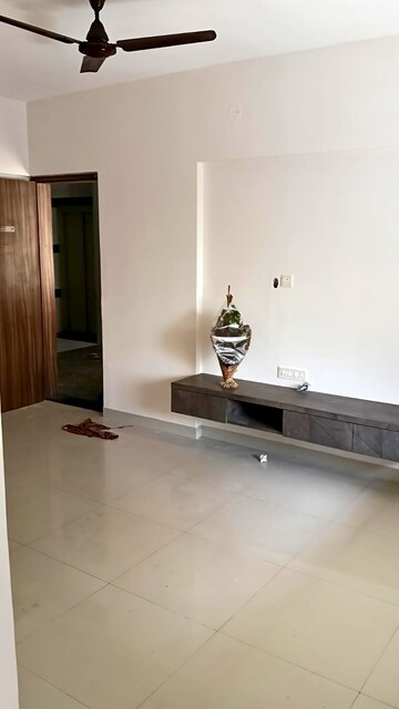 Room in 2 BHK Apartment at Majestique Landmark Miami, Dhayari – for Rent
