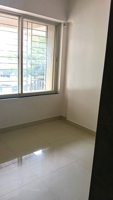 Room in 2 BHK Apartment at Majestique Landmark Miami, Dhayari – for Rent