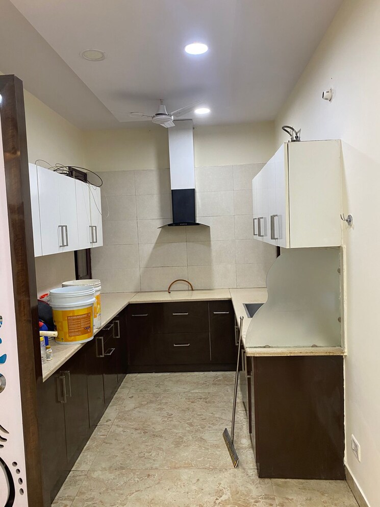 Kitchen, shakti-the-sky-lark-apartment 3 Bedroom 2400 Sq.Ft. Apartment In Sector 52 Gurgaon 9096974