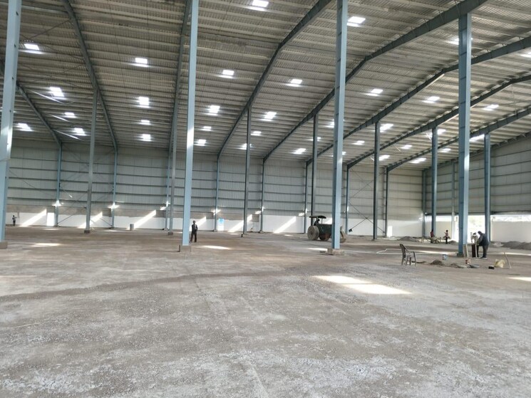  Parking, matiyari Commercial Warehouse 14000 Sq.Yd. In Matiyari Lucknow 9096983