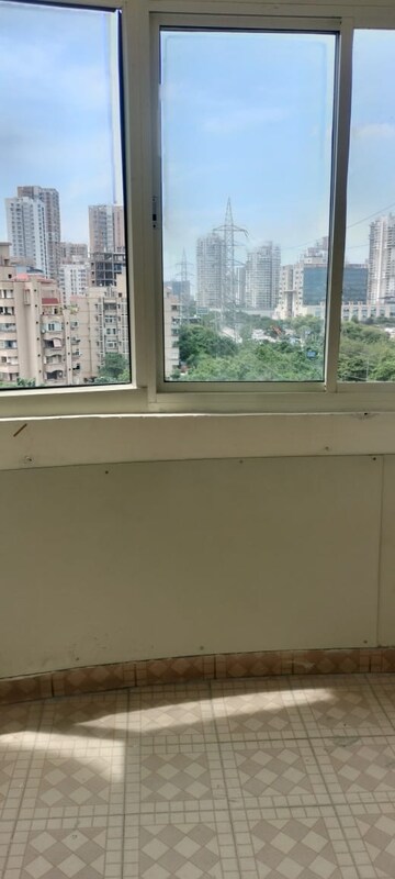 Balcony in 4 BHK Apartment at Abhas Apartment, Sector 56 – for Rent