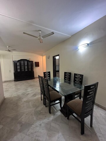 Living Room in 3 BHK Apartment at Vastu Apartments, Sector 55 – for Rent
