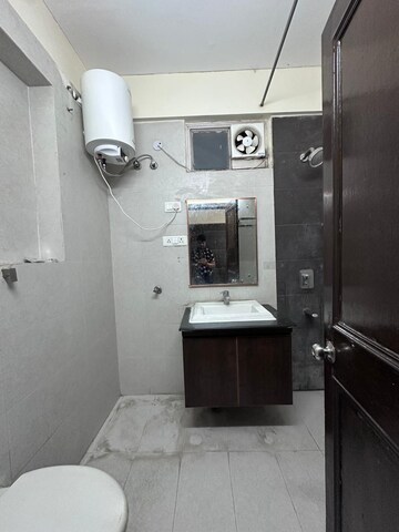 Kitchen in 3 BHK Apartment at Vastu Apartments, Sector 55 – for Rent