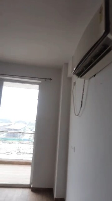 Building Lobby in 3 BHK Apartment at Omaxe Royal Residency Faridabad, Sector 79 – for Rent