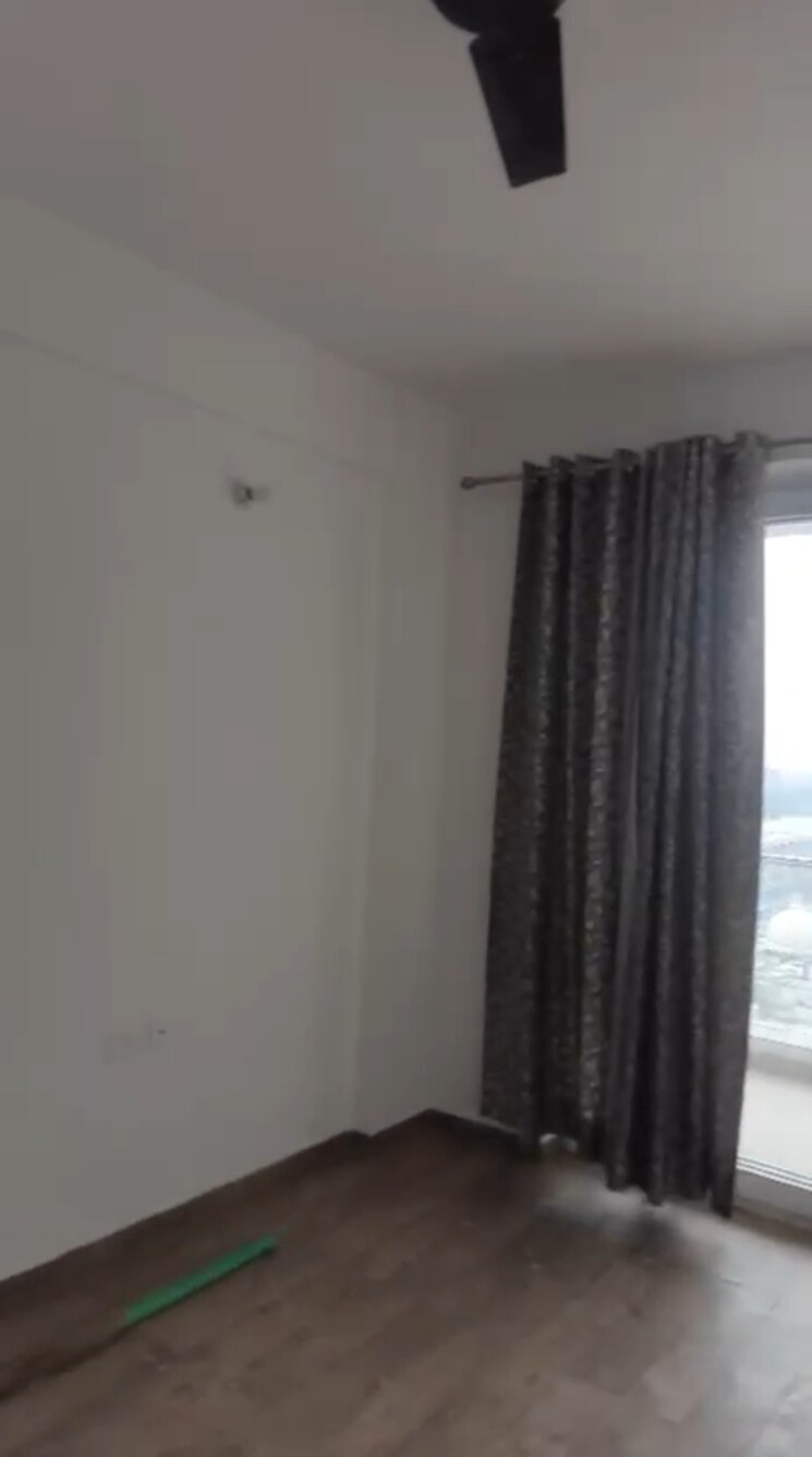 undefined, omaxe-royal-residency-faridabad 3 Bedroom 1925 Sq.Ft. Apartment In Sector 79 Faridabad 9096996