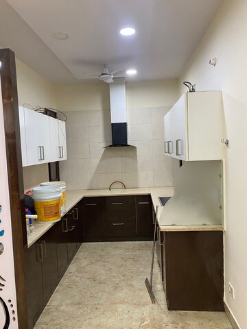 Kitchen in 4 BHK Apartment at Sagar Apartment, Sector 56 – for Rent