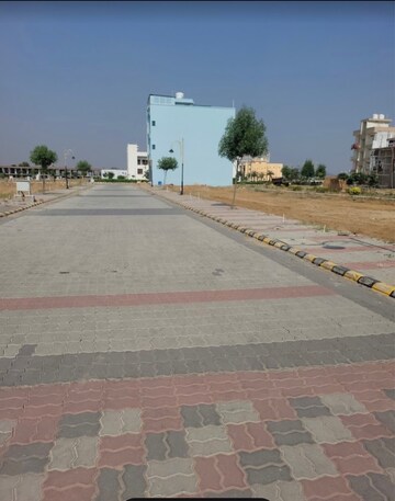  Plot For Sale in Nh 8