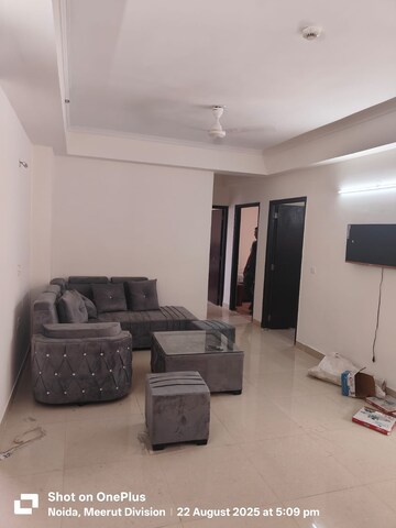 3 BHK Apartment For Rent in Amrapali Crystal Homes, Sector 76
