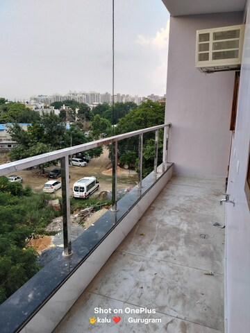 Balcony in Studio Builder Floor at Sector 40 – for Rent