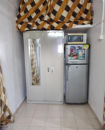 Furnished Amenities in 1 RK Apartment at Laxmi Tower Bandra East, Bandra East – for Rent