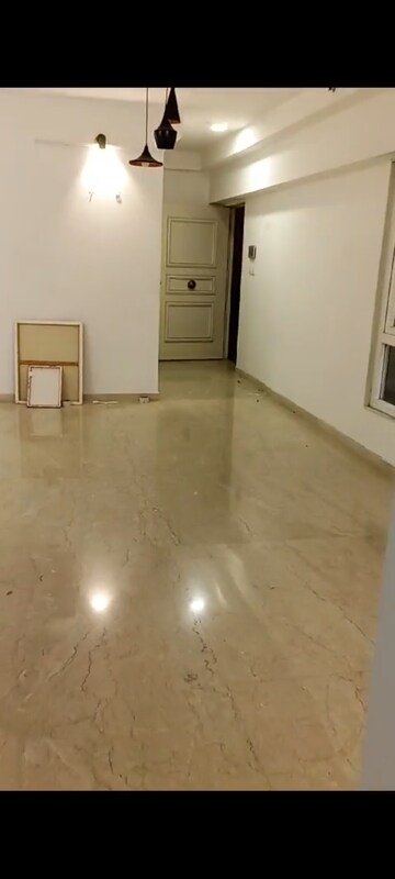 Room in 2 BHK Apartment at Kanakia Paris, Bandra East – for Rent