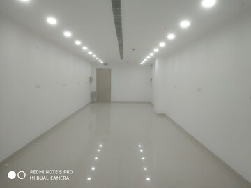  Shop For Rent in Gomti Nagar