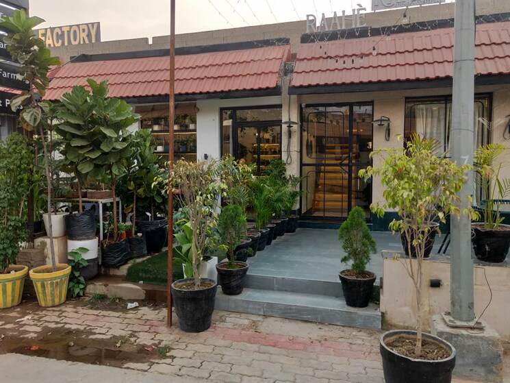 Exterior View, rabindra palli Commercial Showroom 3000 Sq.Ft. In Rabindra Palli Lucknow 9097033