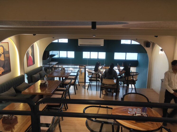 Gym, rabindra palli Commercial Showroom 3000 Sq.Ft. In Rabindra Palli Lucknow 9097033