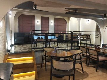 Gym in  Showroom at Rabindra Palli – for Rent