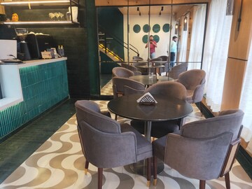 Team Area in  Showroom at Rabindra Palli – for Rent