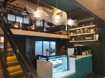 Gym in  Showroom at Rabindra Palli – for Rent