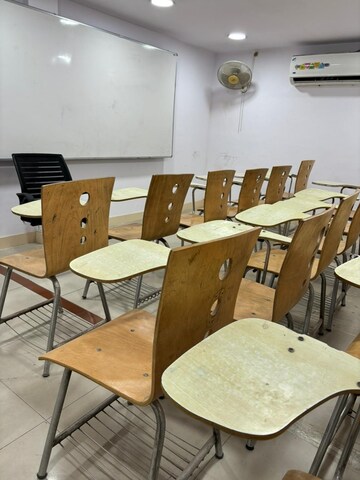 Team Area in  Office Space in IT/SEZ at Hazratganj – for Rent