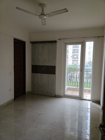 Room in 2 BHK Apartment at Kiara Residency, Sushant Golf City – for Rent
