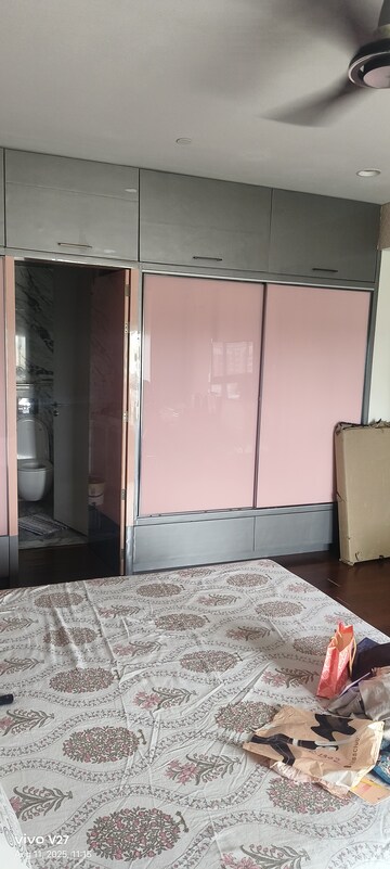 Room in 4 BHK Apartment at Kasturi Epitome, Wakad – for Rent