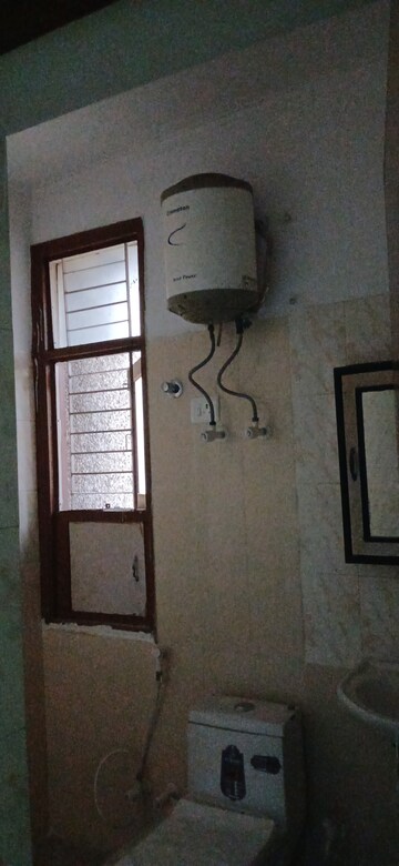 2 BHK Apartment For Rent in Designers Park Apartment, Sector 62