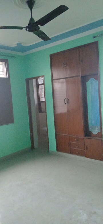 Furnished Amenities in 2 BHK Apartment at Designers Park Apartment, Sector 62 – for Rent