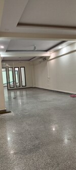 3 BHK + Pooja Room 1600 Sq.Ft. Builder Floor in Unitech South City II