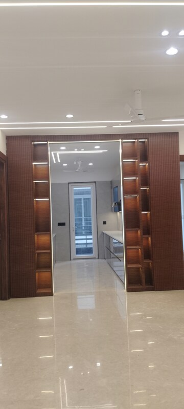3 BHK Builder Floor For Rent in SS Southend Floors, South City 2