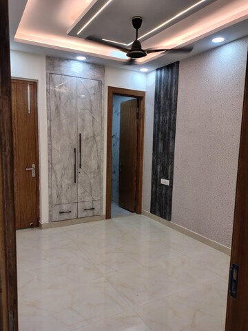 Room in 3 BHK Builder Floor at Fidato Honour Homes, Sector 89 – for Sale