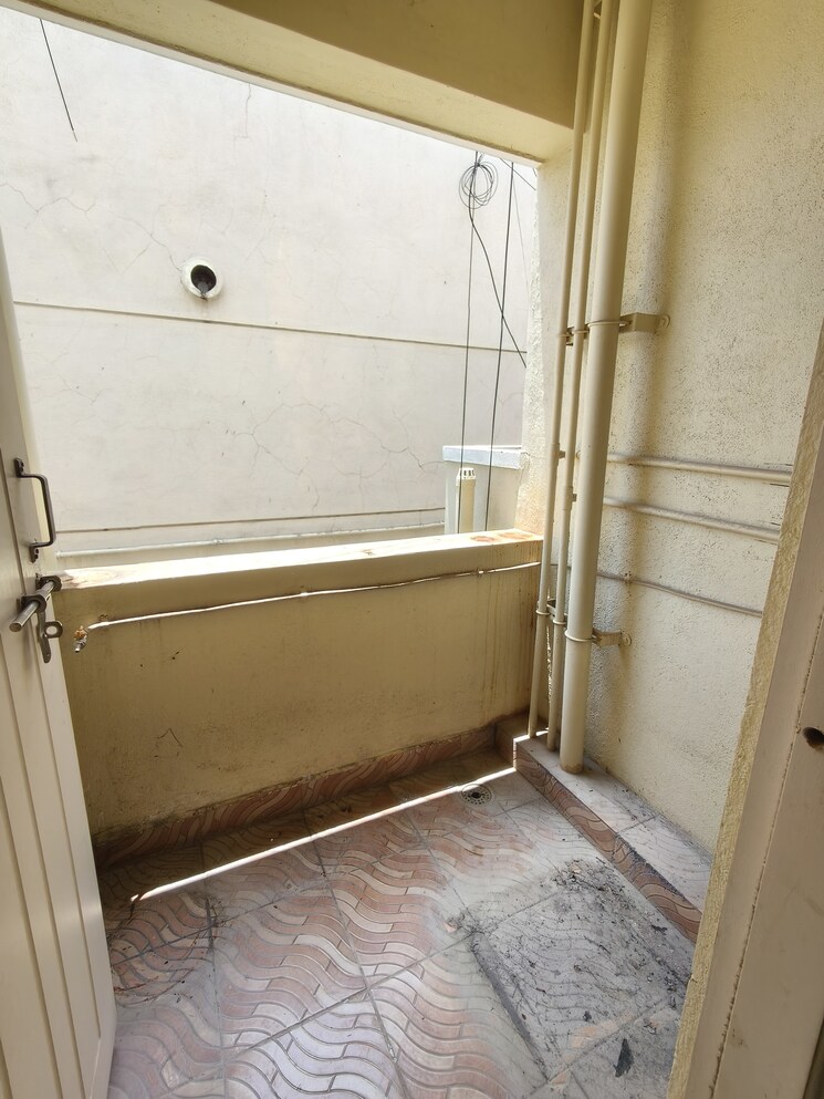 Bathroom, malleshpalya 1 Bedroom 650 Sq.Ft. Apartment In Malleshpalya Bangalore 9097113